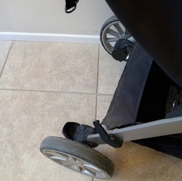 Britax B Safe 35 B lively travel stroller baby kids black with clips - Picture 6 of 7